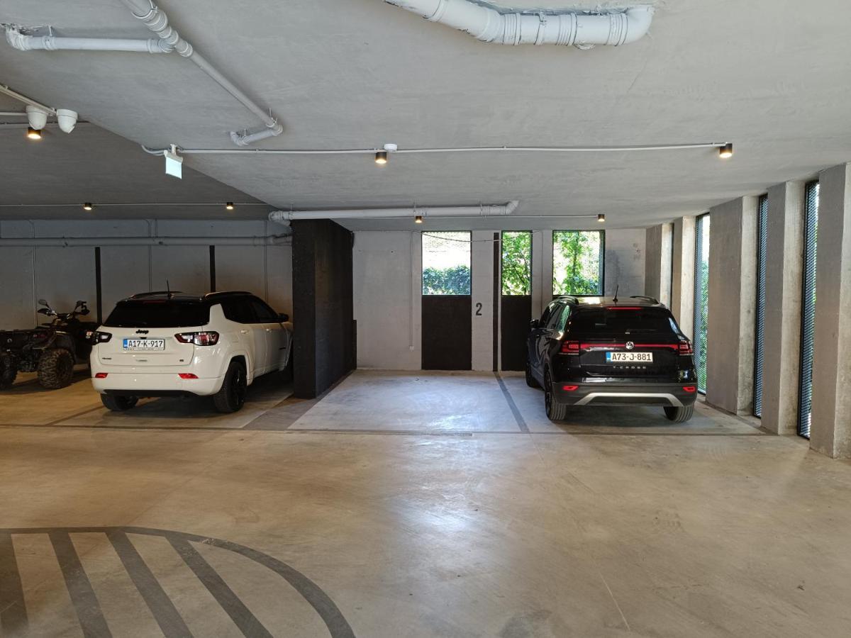 Luxapart Vrbanjusa Old City Centar Free Parking Apartment
