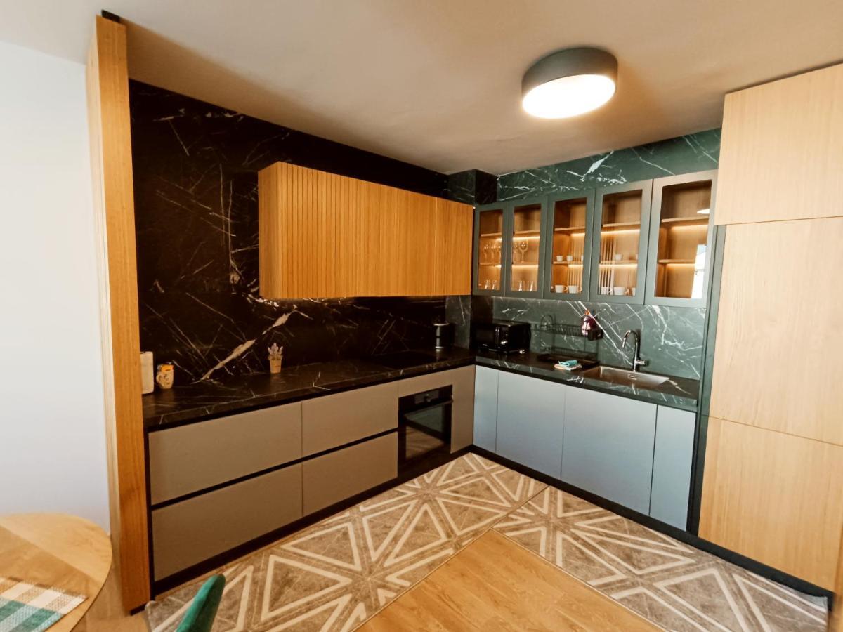 Luxapart Vrbanjusa Old City Centar Free Parking Apartment *